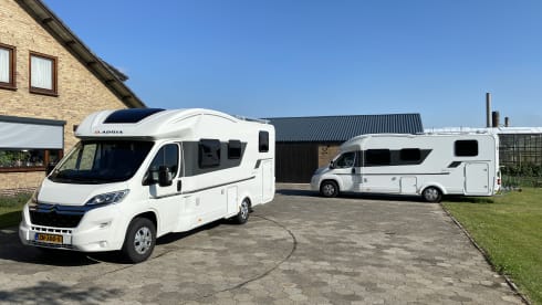 Adria matrix 670 SL model 2022 (4-5 pers. / complete for holidays)