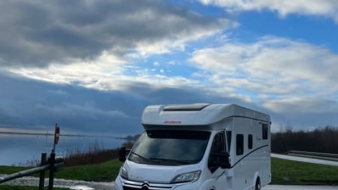 Trend Nomad – Go explore, luxe camper (2022) vol opties en complete inventaris