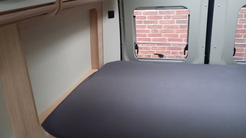 Road Camp – Neat "Feel Free" Pössl camper van from 2018