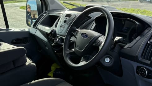 Yeti – 4 berth 2017 Ford Transit Mk8 Off Grid Camper Van