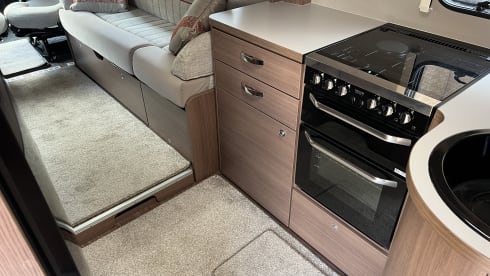 The Tardis – 2 berth Coachbuilt motorhome - Pets Welcome