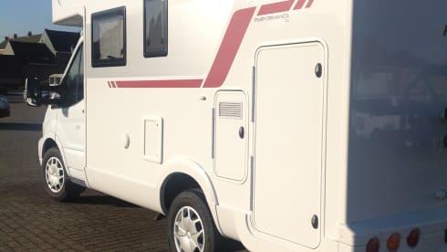 MOOIE CAMPER TE HUUR