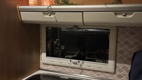 Comfort, luxe en ruimte!! maar ook compact.  – 4p Hymer bus from 2005