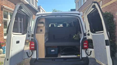 Vrijheid op vier wielen: huur deze fijne VW T6 camper!