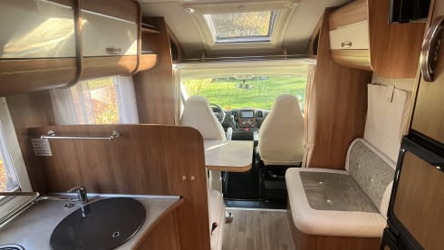 Nova – Nova - Luxury Camper - Spacious inside, compact outside!