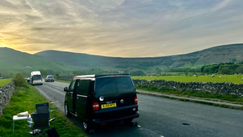 Oli  – 4 berth Volkswagen campervan from 2008