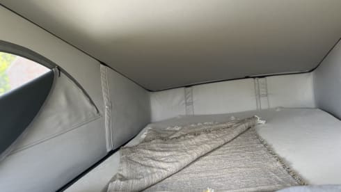 4p Volkswagen campervan uit 2024