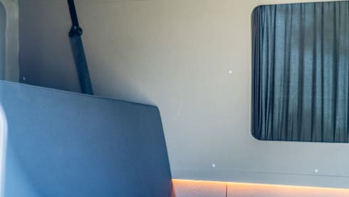 Mooie buscamper – 7p Mercedes-Benz campervan uit 2013