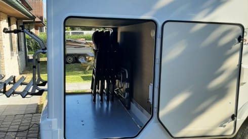 The Freedom Warrior – Ford Rollerteam 284M alkoof 5p bwj 2021 manueel
