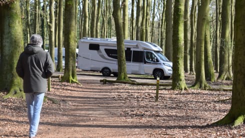 ADRIA Matrix SBC 670 - 50 jaar Silver Collection – "My camper is my castle" READY TO GO EVERYWHERE YOU NEED TO GO