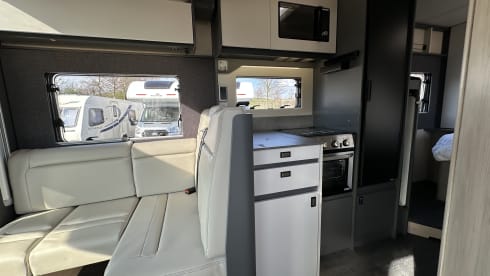 2026 Reg Island Bed 4 berth Autotrail F74 