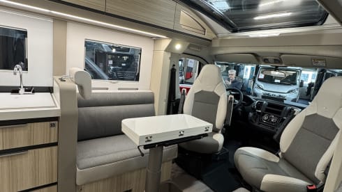 60 Years Edition – 3p Adria Mobil semi-integrated uit 2026