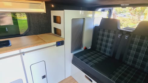 Vauxhall Vivaro LWB campervan (2 berth)