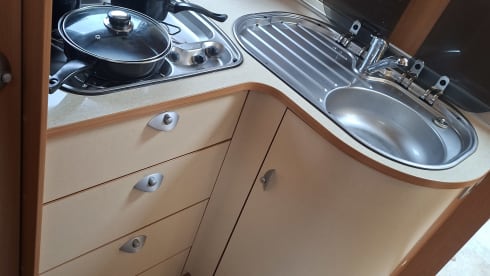 De Vrijbuiter – 2p Bürstner halbintegriert ab 2011