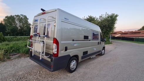 Boumbo – 4-zits busje