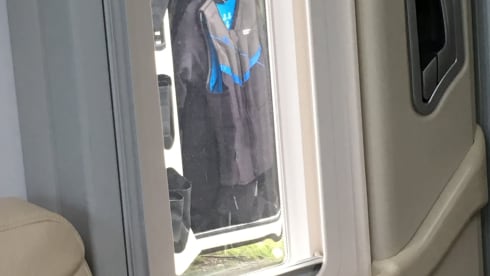 No Work Team – Adria Coral Plus mit E&P-Level-System. Max 2 Personen, nur Erwachsene.