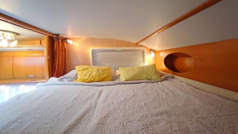 Nice 4-5 person Ford alcove camper. 