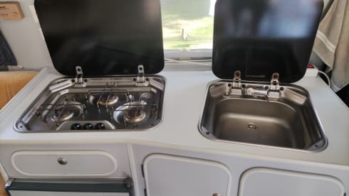 Very complete Safari Camper from 1995