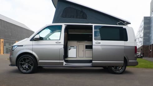 Happy  – LWB Volkswagen campervan - 4 Berth fully kitted out 
