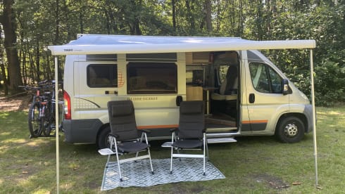 Lovely 2p Dethleffs bus with 160 hp