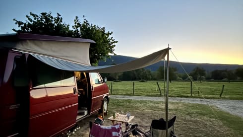 Volkswagen T4 camper ruby red🔴