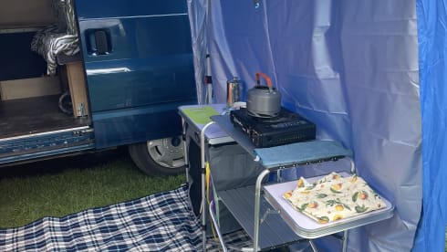 Peggy Blue – 3 berth Ford campervan conversion