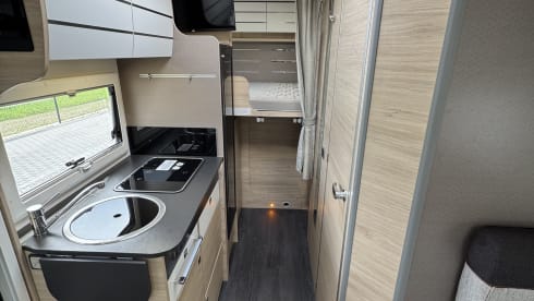 Chausson teilintegriertes Wohnmobil für 5 Personen