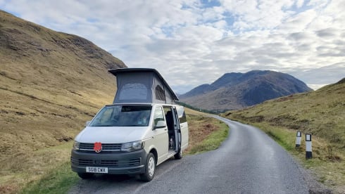 Mindy - 4 berth Volkswagen campervan from 2018