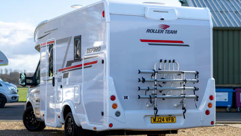 VFB – Huge Garage 4 Berth Motorhome