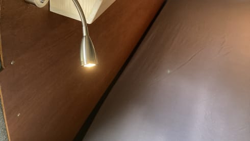 Sunshine – Kingsize bed camper van, recently installed
