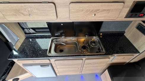 Paddy – Fantastic Vauxhall Vivaro campervan