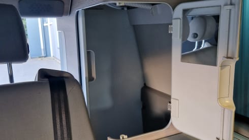 CJ – Volkswagen California 2013 with invertaris