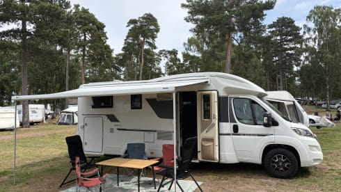 5p Adria Mobil semi-integrated uit 2019