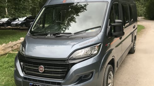 Super Comfy Globescout – Adventure in Luxury
