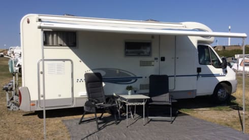 Beautiful spacious Adria Coral 660 SL