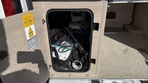 de kilometervreter – 5p Fiat Bürstner alcove from 2024 km free + 2 free electric scooters!