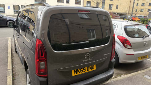  Voordelige, gemakkelijk te besturen camper (inclusief verzekering)