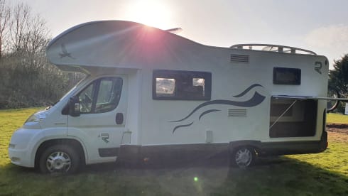 Frankie G – Frankie is our beautiful & flexible 6 berth Motorhome.