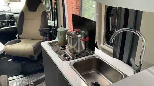 Jeffrey – Autobus Fiat a 2 posti del 2026 Mc Louis Memfys 4