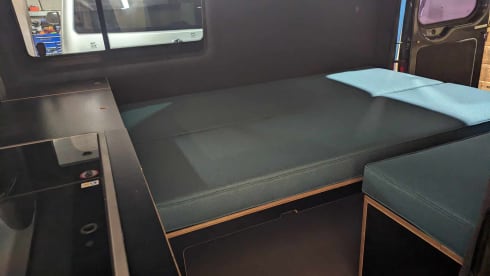 Valerie Van – 2 berth Ford Transit