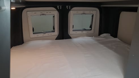Zwerver – Luxe Mercedes camperbus 4x4