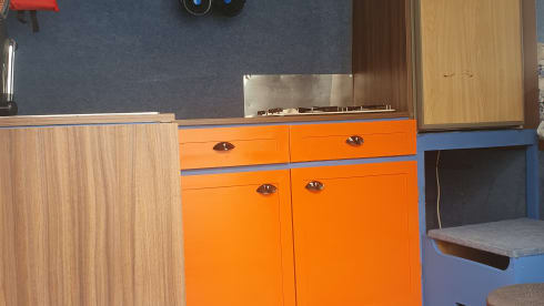 Bruce – Bruce 4birth vom Stromnetz getrennt 