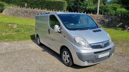 Solar, Fridge, etc. - 2 berth Vauxhall Vivaro Campervan 2014