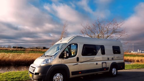 Camp Adventure  – 2p Hymer bus from 2013