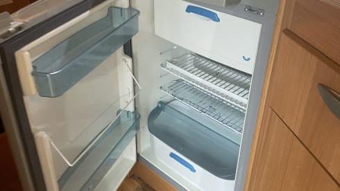 Albert – Chausson Welcome Wohnmobil mit 4 Schlafplätzen und großer Garage mit Verriegelung