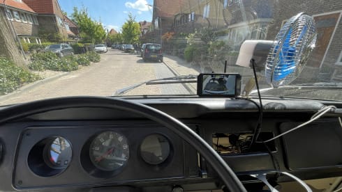 Pistache – Classic VW T2 Panorama bus