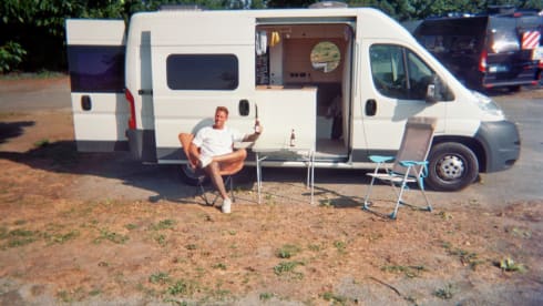 The van  – Gezellig en sfeervolle ombouw bus 