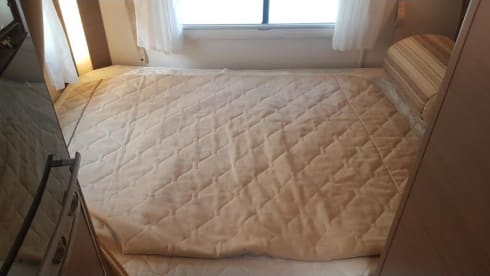 Adriatik – 4p Adria Mobil integrated uit 2007