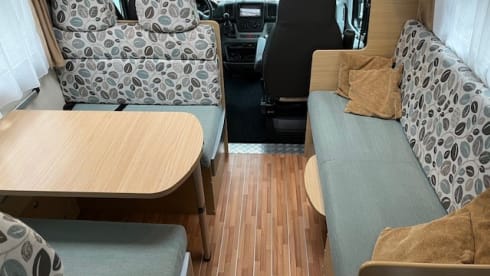 Roller Team – Spacious, cozy family camper