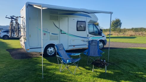 Flash – Chausson Flash 10 with electronic drop down bed